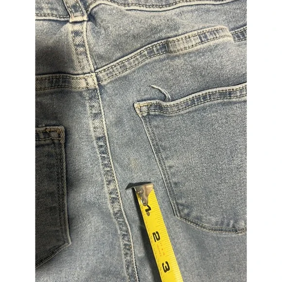 Sonoma Goods For Life Women's 6R Blue Curvy Straight Leg Jeans Medium Wash - Picture 7 of 8